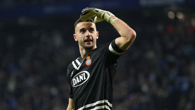 Thủ môn Joan Garcia: Premier League hay Barcelona?