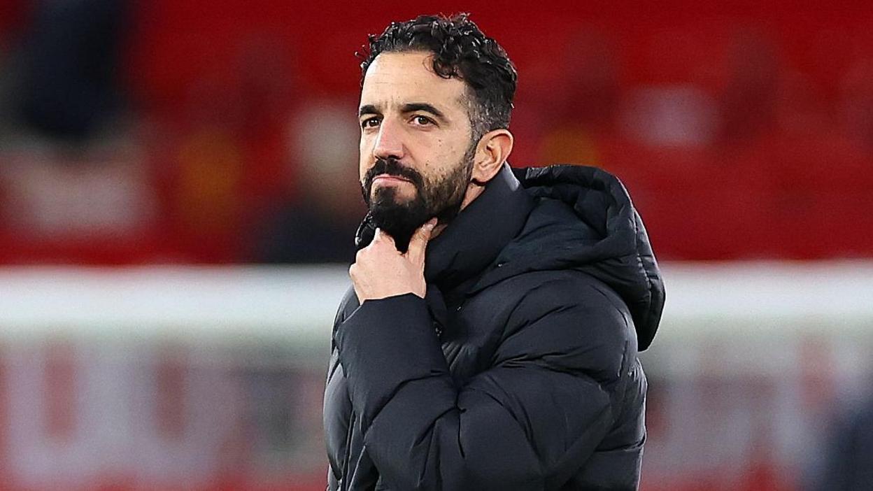 Manchester United: Ngã ba đường trên hàng công và bài toán khó giải